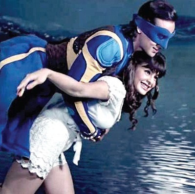Jacqueline with Jackie Shroff in A Flying Jatt 