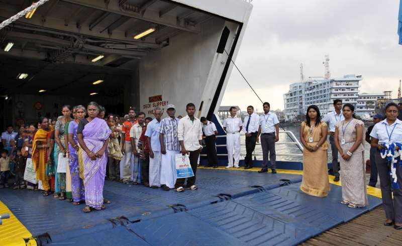 Sri Lankan Tamil refugees arriving in Colombo by ship from Tami Nadu. 