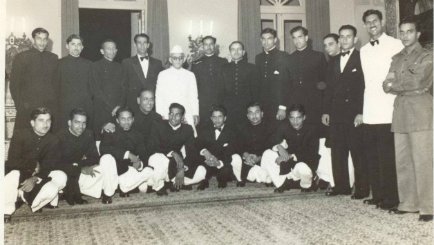 Governor of Uttar Pradesh K.M.Munshi gave a reception to the visiting Pakistani test team led by Fazal Mehmood in Lucknow in 1952 within five years of a bloody partition of the Indian sub-continent.   