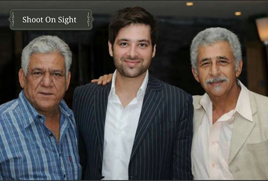 Mikaal Zulfiqar at the Center with Indian actors Om Puri and Naseeruddin Shah
