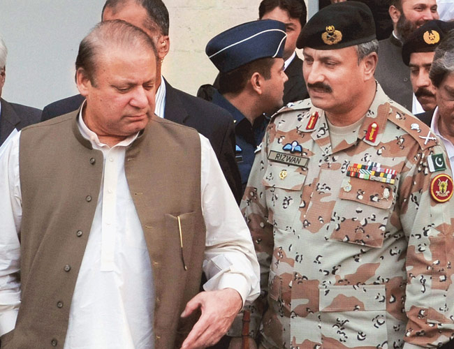 Pakistan Prime Minister Nawaz Sharif with Inter-Services Intelligence chief, Lt.Gen. Rizwan Akhtar 