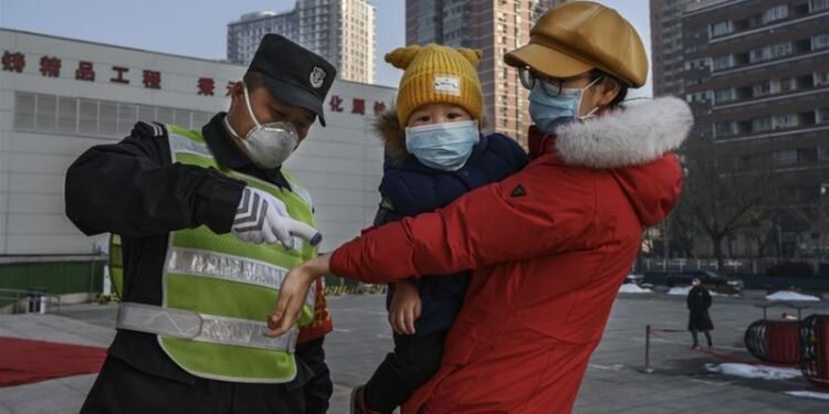The death toll in mainland China has now reached more than 1,000, after 108 people died from the virus on Monday [Getty Images]