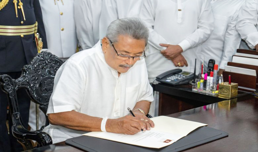Lankan Prez wants immediate resumption of economic activity where health situation is favorable