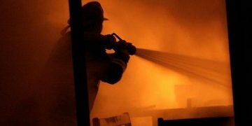 India: 5 COVID-19 patients killed in hospital fire. Image credits - File Photo (AA)