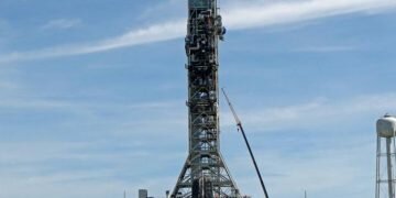 FILE PHOTO: NASA's Space Launch System mobile launcher stands atop Launch Pad 39B for months of testing before it will launch the SLS rocket and Orion spacecraft on mission Artemis 1 at the Kennedy Space Center in Cape Canaveral, Florida, U.S., July 1, 2019. REUTERS/Thom Baur/File Photo