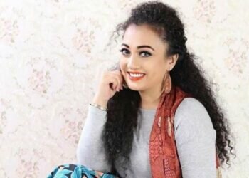 Noyoner Noyon Bondhu | নয়নের নয়ন বন্ধু (ভালবাসার গান)| Bangla Song | Nishita Barua