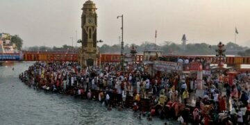 Only devotees with negative Covid reports were expected to enter the festival. Image credits - Reuters