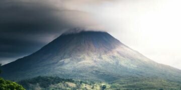 Volcano. Representational image. Image credits - Cosmic Timetraveler @cosmictimetraveler / Unsplash