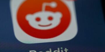 Reddit. Image credits - Brett Jordan / Unsplash