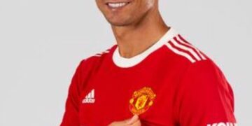 Cristiano Ronaldo shirt sales: Fans spend £32.5m in the first 12