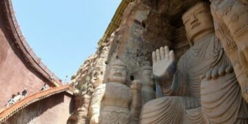 China restores feet of the giant Buddha statue in Gansu province