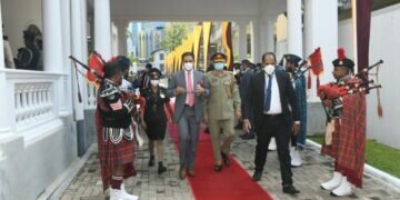 Pakistan donates fully furnished library to Lanka’s National Defense College