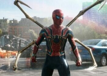 The first reviews of Tom Holland starrer Spider-Man: No Way Home are out.