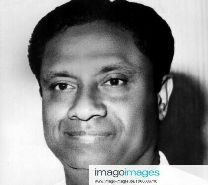 R.Premadasa speaking to international journalists