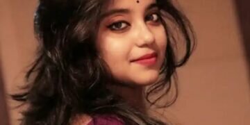 Aditi Chakraborty sings an old Asha Bhosle song