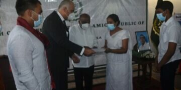 Pakistan High Commission holds condolence meeting for slain Lankan manager Priyantha Kumara