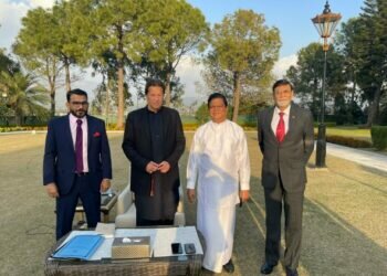 Indian High Commissioner hoists Tricolor on Republic Day