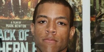 The Walking Dead actor Moseley dies at 31