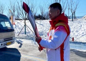 India announces last-minute diplomatic boycott of Beijing Olympics over controversial Chinese soldier torch-bearer