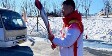 India announces last-minute diplomatic boycott of Beijing Olympics over controversial Chinese soldier torch-bearer