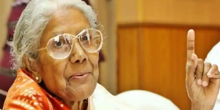 Bengal’s nightingale Sandhya Mukherjee passes away at 90