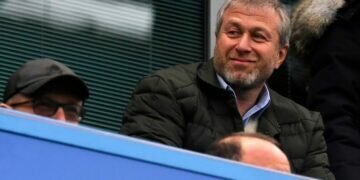 Abramovich hands over control of Chelsea to club’s foundation