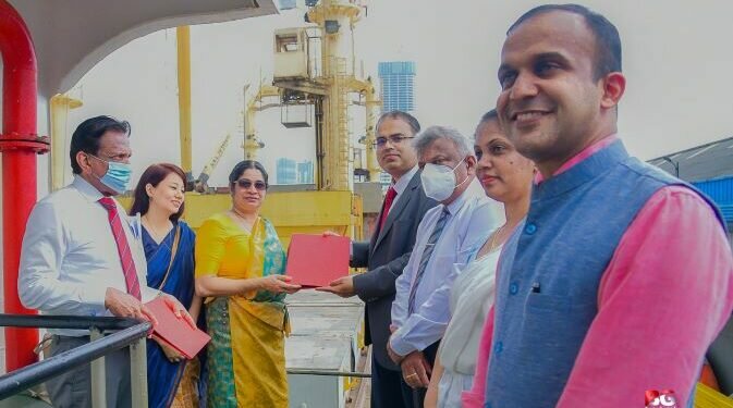 11, 000 MT of Indian rice handed over to Sri Lanka