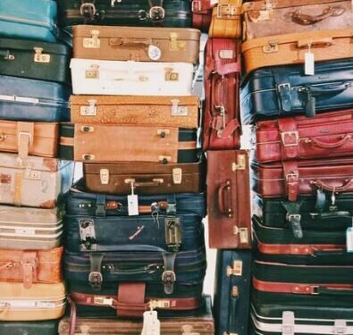 Luggage. Image credits - Caroline Selfors @cselfors / Unsplash
