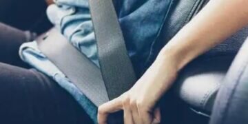 Mumbai Police has made seat belts compulsory for driver and co-passengers from 1 November 2022