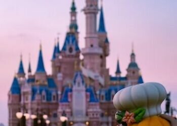 Shanghai Disney’s Covid lockdown. Image credits - Wenhao Ryan / Unsplash