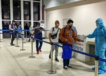 India to require COVID test for arrivals from several countries