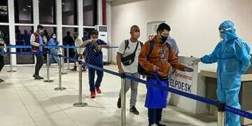 India to require COVID test for arrivals from several countries
