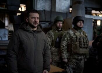 Zelenskiy to seek “weapons, weapons and more weapons” during US trip