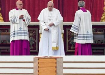 Pope Francis leads funeral of his predecessor Benedict XVI in prestigious ceremony at Vatican