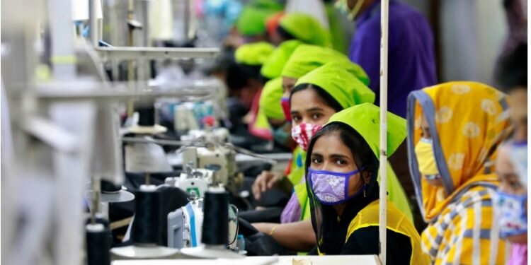 Bangladesh beats target for garment export growth