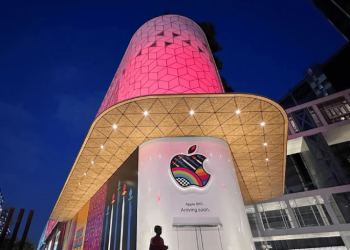 Apple store in Mumbai