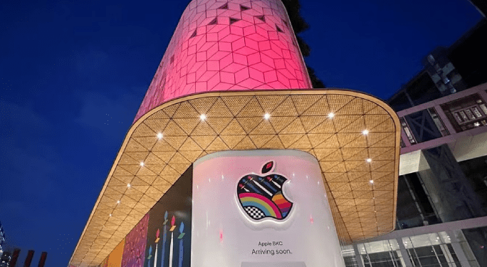Apple store in Mumbai