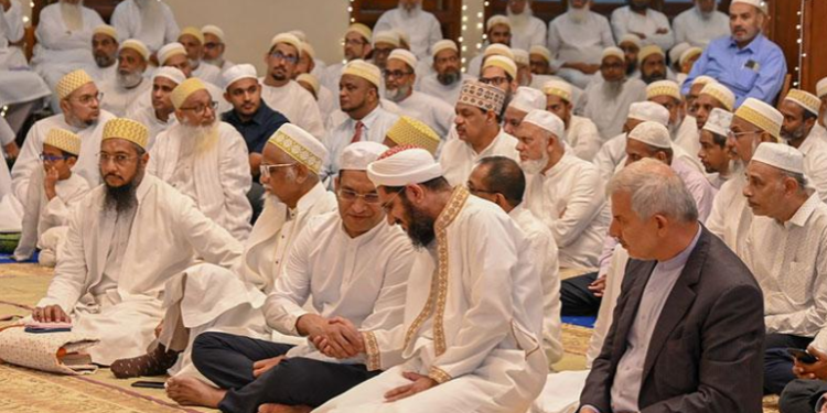 Dawoodi Bohra Community host Muslim representatives for Iftar