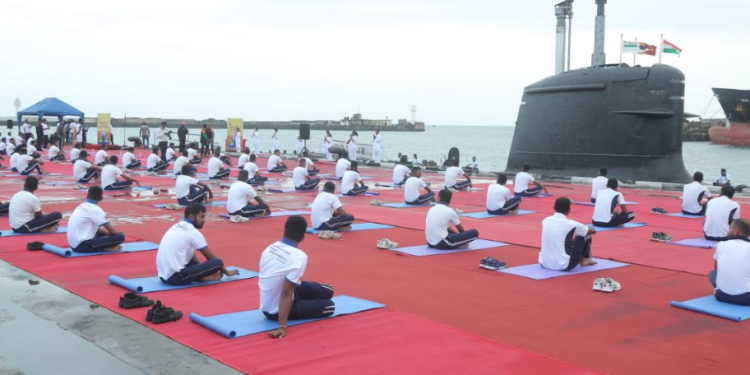 Thousands of Lankans go aboard India-made submarine INS Vagir