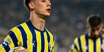 Arda Güler celebrates a Fenerbahçe goal against Trabzonspor in a Turkish league game. Image credits - Serhat Cagdas/Anadolu Agency/Getty Images