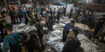 At least 500 killed in Israeli air strike on Gaza hospital