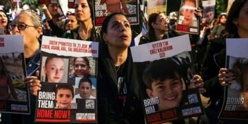 Israel approves hostage deal with Hamas
