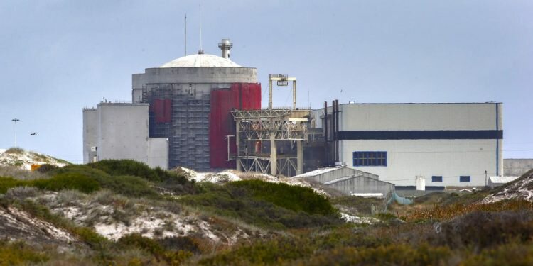 Russia struts the world nuclear energy stage like a colossus