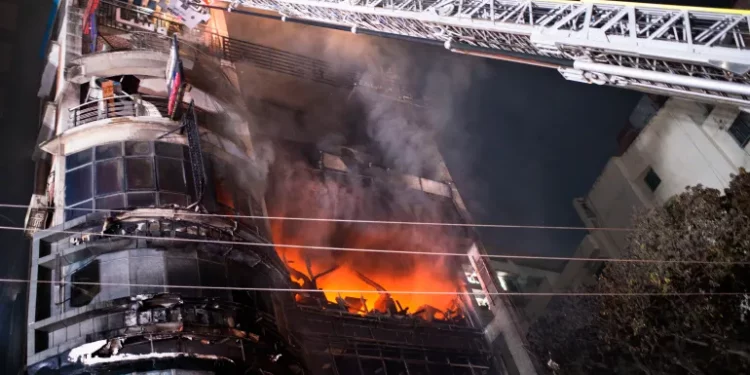 Why are fires so common in Bangladesh?