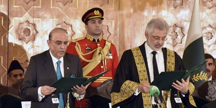 Pakistani President not to draw any salary due to economic crisis