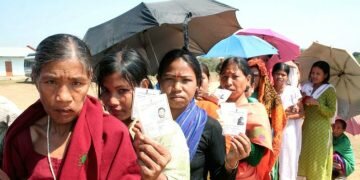 Low polling continues to mark Indian parliamentary elections