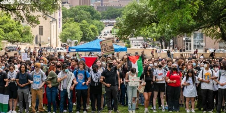 British university students protest against defense projects with Israel